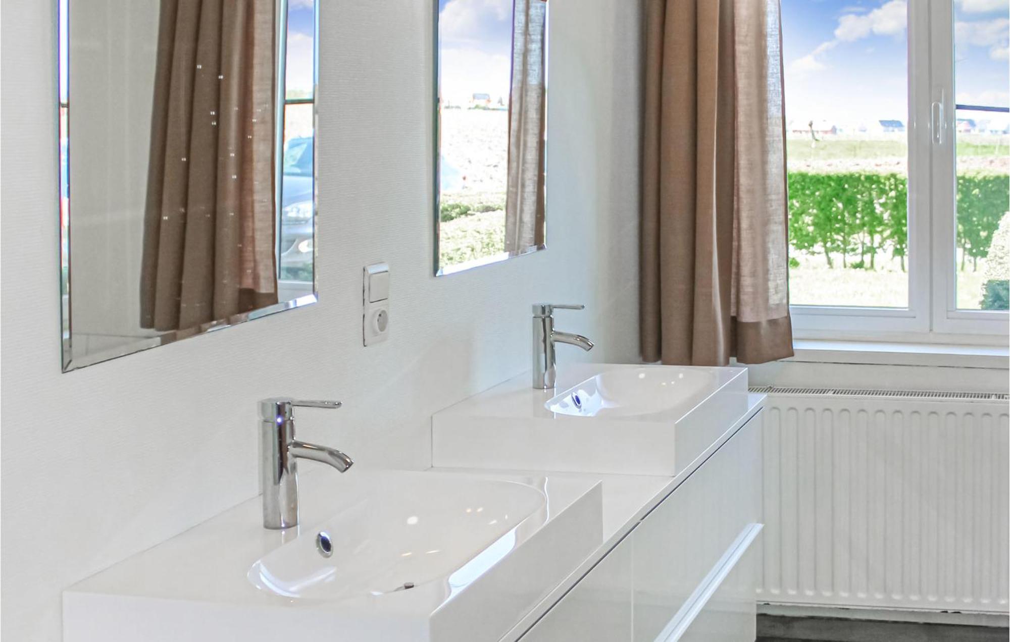 Beautiful Home In Diksmuide With Wifi المظهر الخارجي الصورة